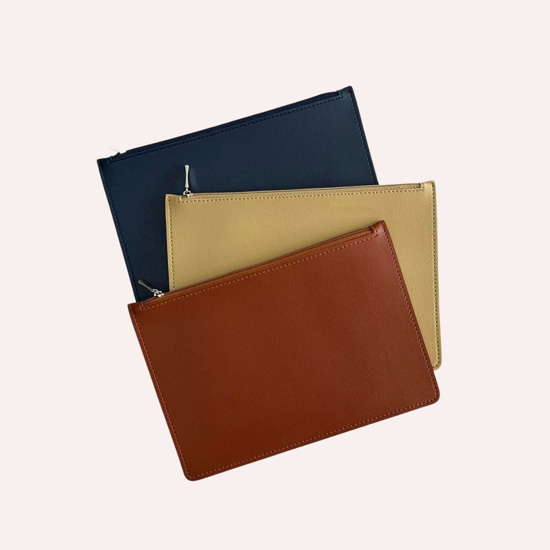 Orla Flat Purse